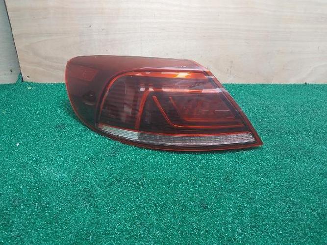 Tail Light Left (LH) Volkswagen CC (2015)