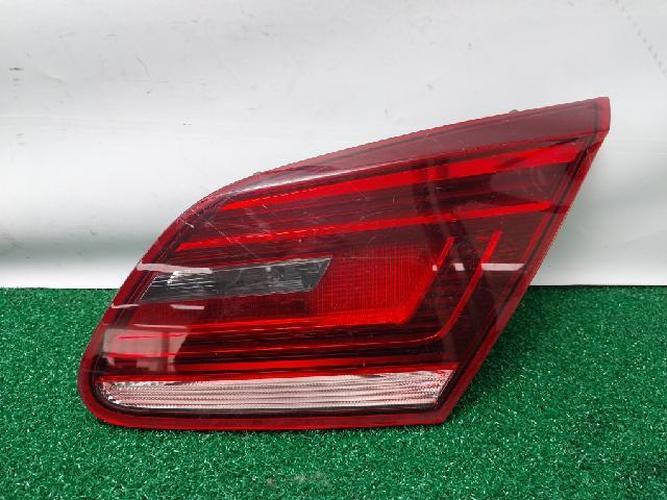 Накладка задней панели Volkswagen Passat (2012)