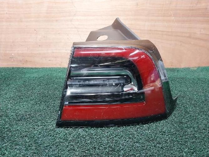 Tail Light Right (RH) Tesla Model 3 (2021)
