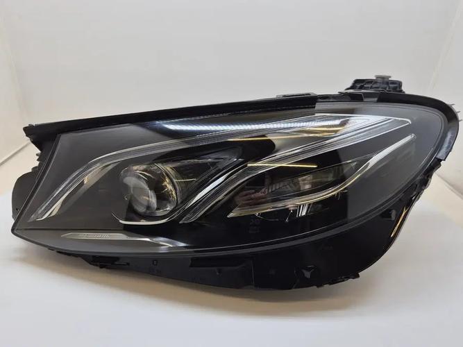 Headlight Left (LH) Mercedes-Benz E-Class (2017)