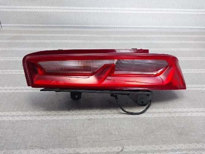 Tail Light Right (RH) Chevrolet Camaro (2016)