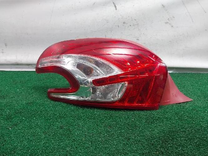 Tail Light Left (LH) Peugeot 208 (2013)