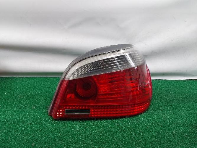 Фонарь задний правый BMW 5 Series (2004)