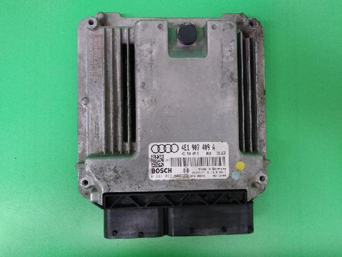 Блок управления двигателем (ECU) Audi A8 (2007)