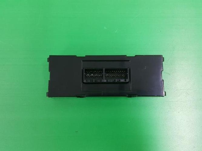 Body Control Module (BCM) Kia Carens (2001)