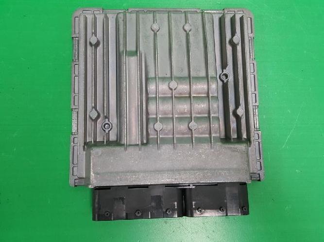 Engine Control Unit (ECU) BMW 3 Series (2005)