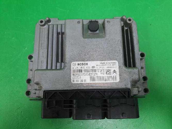Блок управления двигателем (ECU) Citroen DS3 (2013)