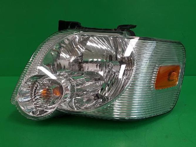 Headlight Left (LH) Ford Explorer (2010)
