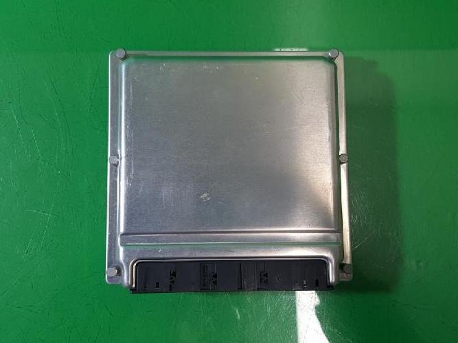 Engine Control Unit (ECU) Mercedes-Benz E-Class (2004)