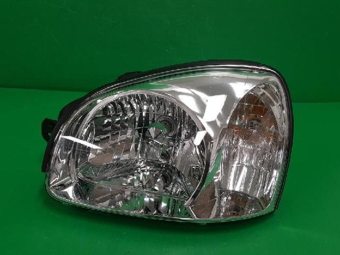 Headlight Left (LH) Hyundai Santa Fe (2004–2005)