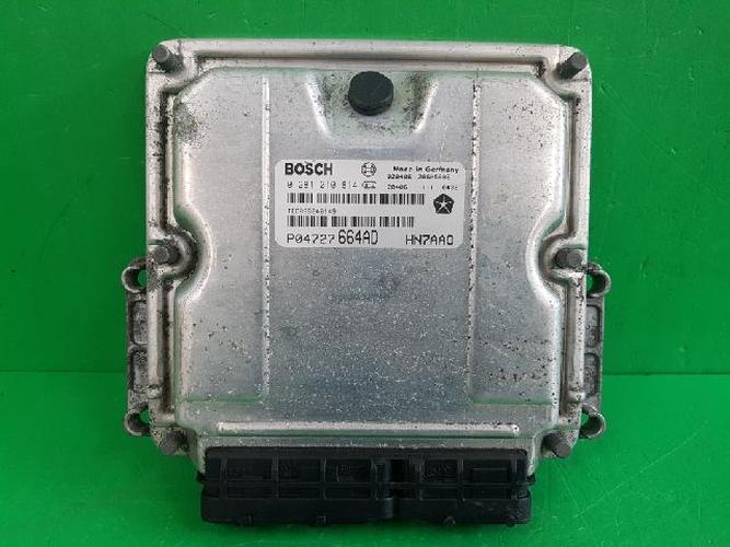 Блок управления двигателем (ECU) Chrysler Grand Voyager (2002)