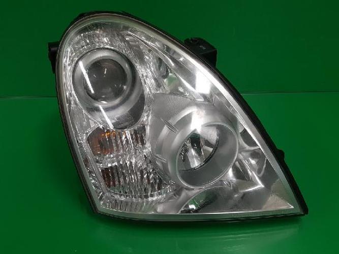 Фара передняя правая SsangYong Rexton (2010–2012)