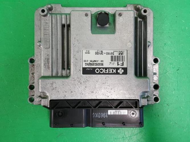Блок управления двигателем (ECU) Hyundai Equus (2010)