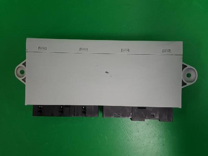 Body Control Module (BCM) BMW 7 Series (2003)