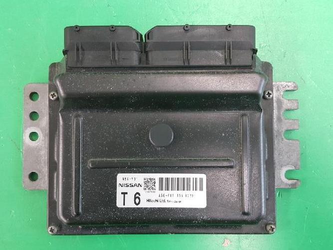 Блок управления двигателем (ECU) Nissan March (2004)
