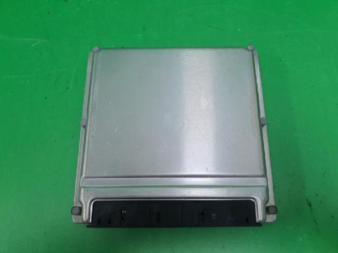 Блок управления двигателем (ECU) Mercedes-Benz E-Class (2003–2004)