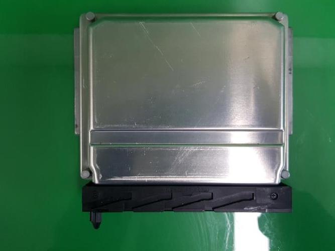 Блок управления двигателем (ECU) Volvo S60 (2007)