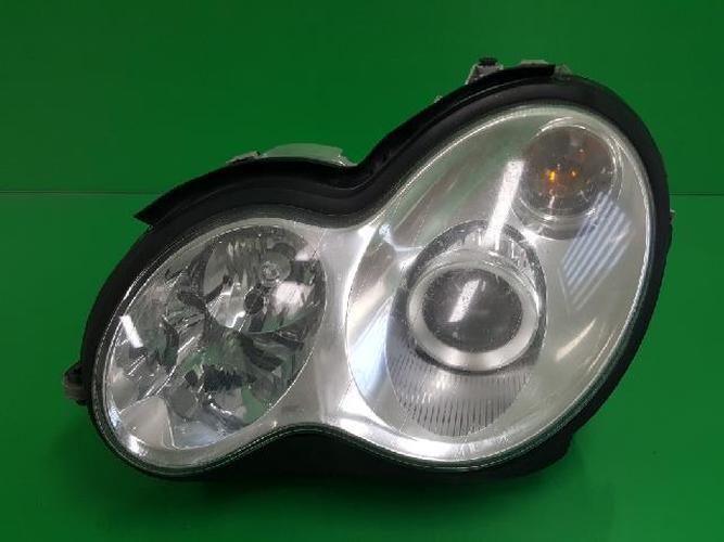 Headlight Left (LH) Mercedes-Benz C-Class (2006)