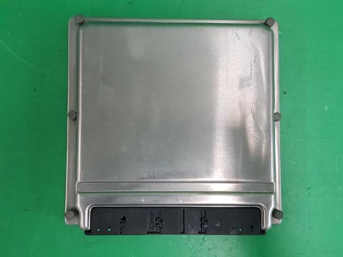 Engine Control Unit (ECU) Mercedes-Benz E-Class (2000)