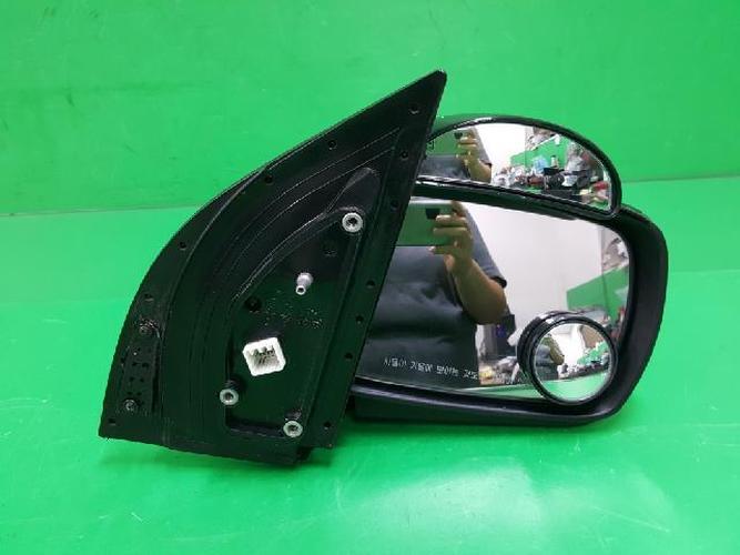 Side Mirror Right (RH) Kia Carnival (2010–2011)