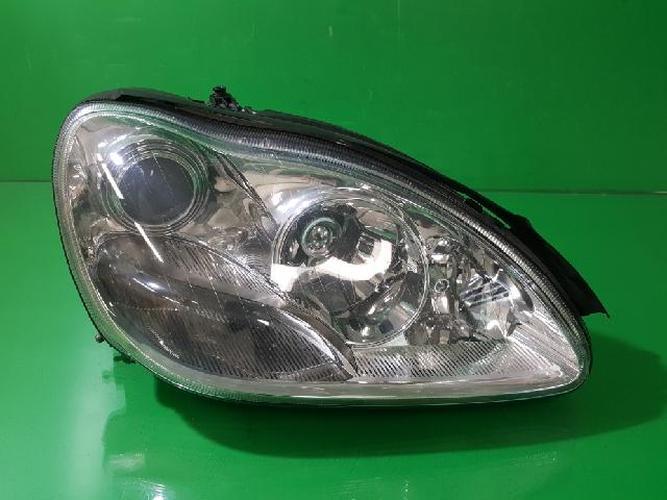 Headlight Right (RH) Mercedes-Benz S-Class (2004)