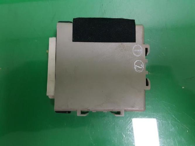 Body Control Module (BCM) Lexus LS (2007)