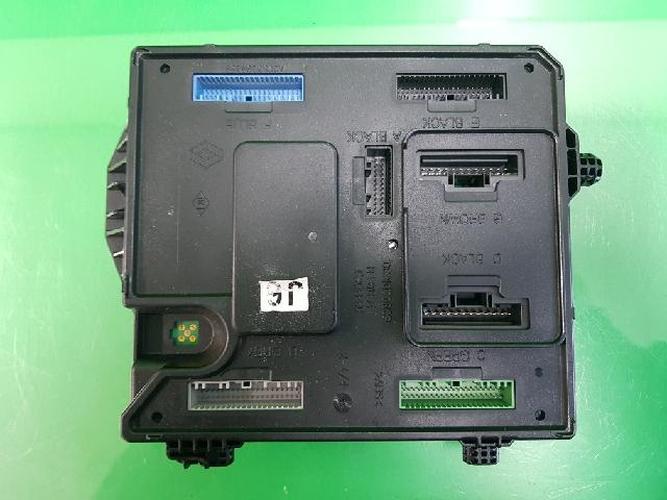 Body Control Module (BCM) Renault SM3 (2010)
