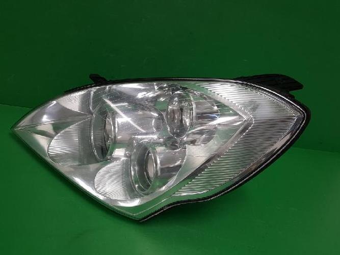 Headlight Left (LH) Kia Carnival (2007–2010)
