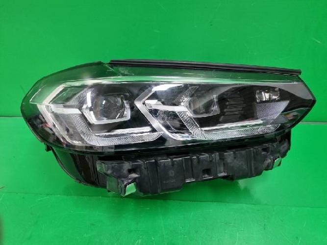 Фара передняя правая BMW X Series (2021–2022)