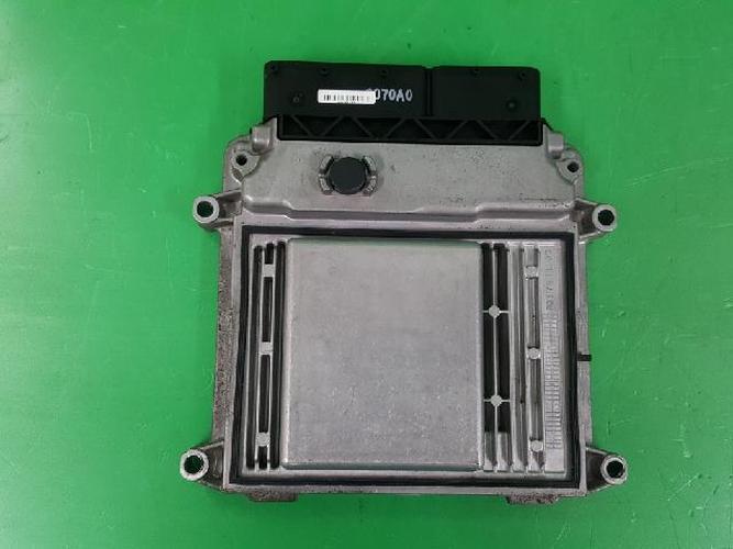 Engine Control Unit (ECU) Hyundai Verna (2006)