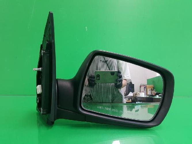 Зеркало боковое правое Kia Carnival (2009)