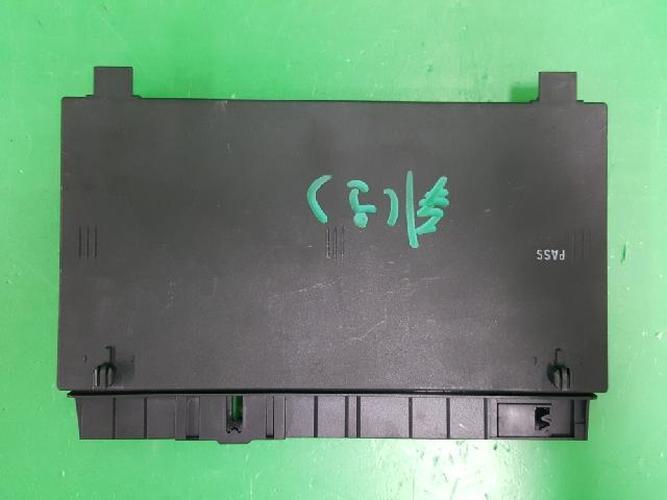Body Control Module (BCM) BMW 7 Series (2002)