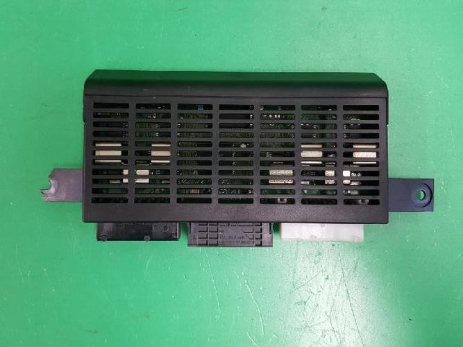 Body Control Module (BCM) BMW (2000)