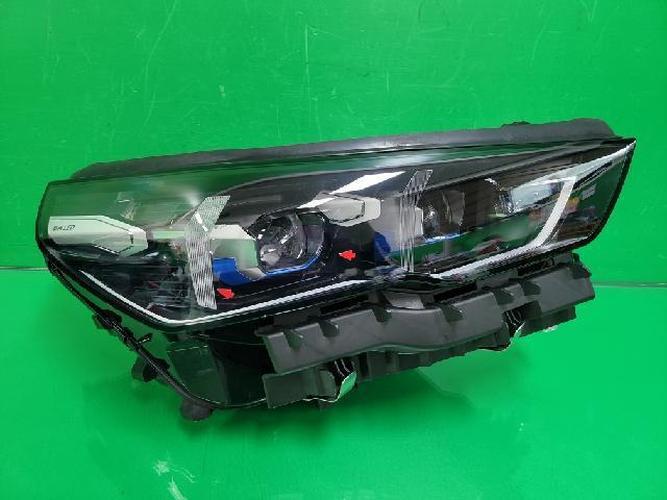 Headlight Right (RH) BMW 5 Series (2023)