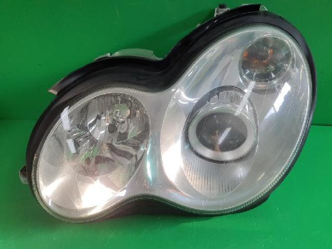 Headlight Left (LH) Mercedes-Benz C-Class (2006)