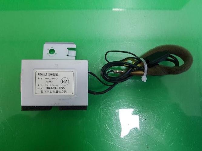 Body Control Module (BCM) Renault SM7 (2008)