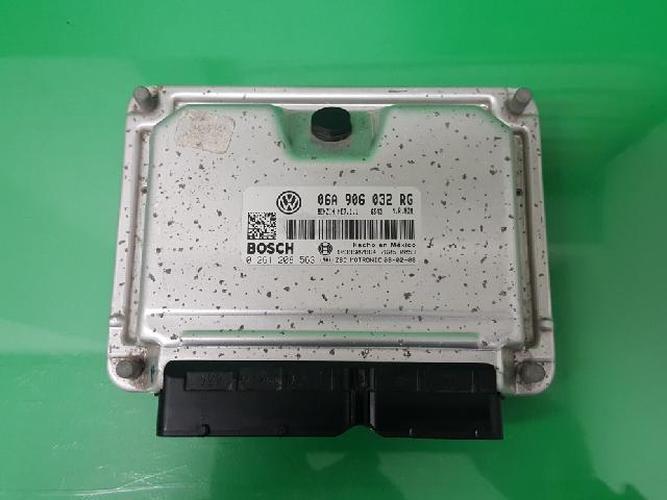 Блок управления двигателем (ECU) Volkswagen Beetle (2008)