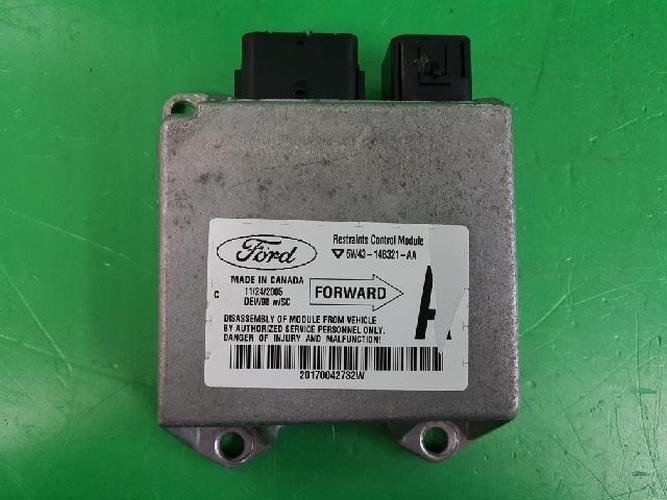 Блок комфорта (BCM) Ford LS (2006)
