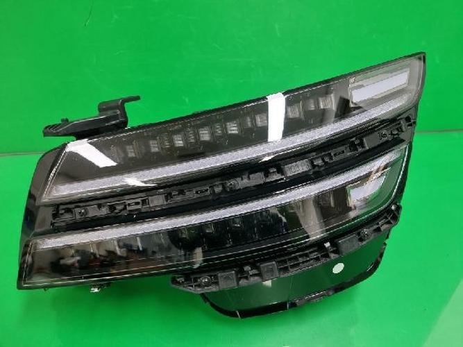 Headlight Left (LH) Genesis G80 (2025)