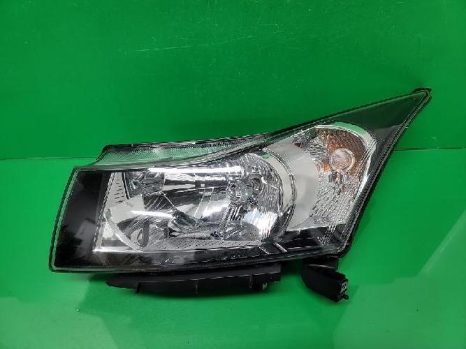 Headlight Left (LH) Chevrolet Cruze (2012)