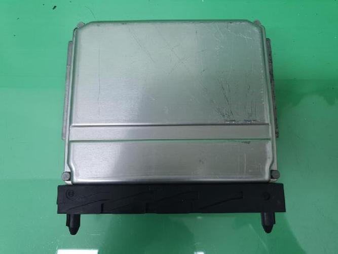 Блок управления двигателем (ECU) Volvo V70 (2001)
