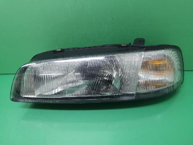 Headlight Left (LH) Renault SM5 (2001)