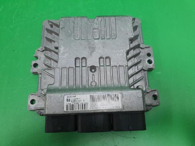 Блок управления двигателем (ECU) Peugeot 308 (2012)