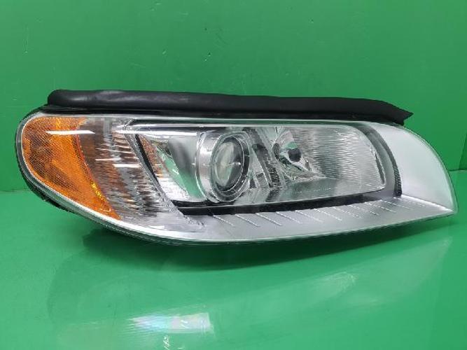 Фара передняя правая Volvo S80 (2007–2013)