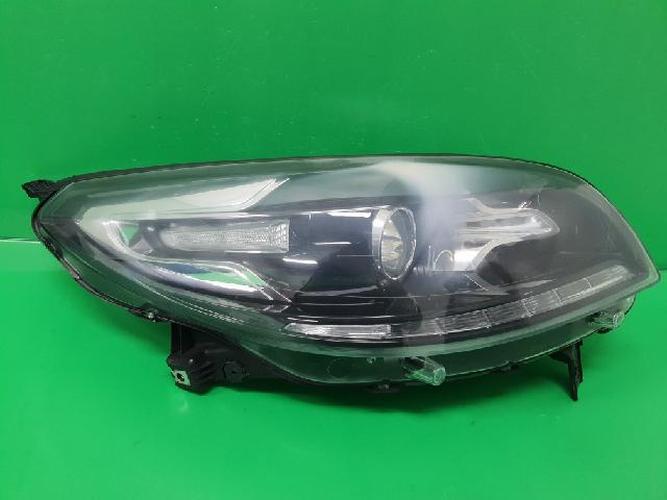 Headlight Right (RH) Renault SM7 (2012–2015)