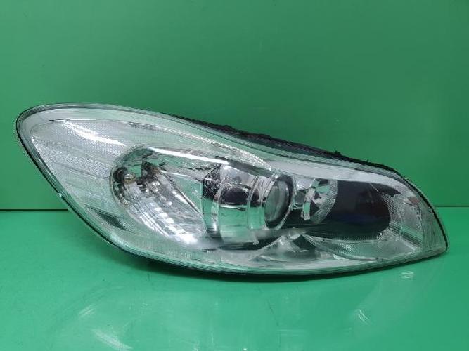Headlight Right (RH) Volvo C30 (2010)