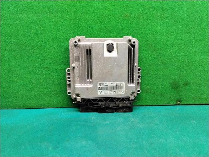 Блок управления двигателем (ECU) Jaguar XF (2013)