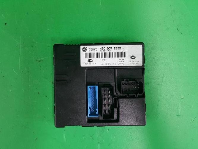 Блок управления двигателем (ECU) Audi A8 (2007)