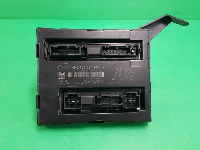 Body Control Module (BCM) Volkswagen Touareg (2012)