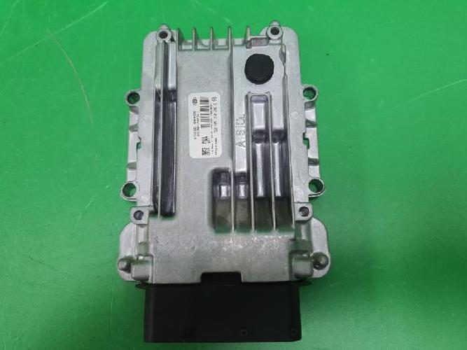Блок управления двигателем (ECU) Kia K3 (2014)
